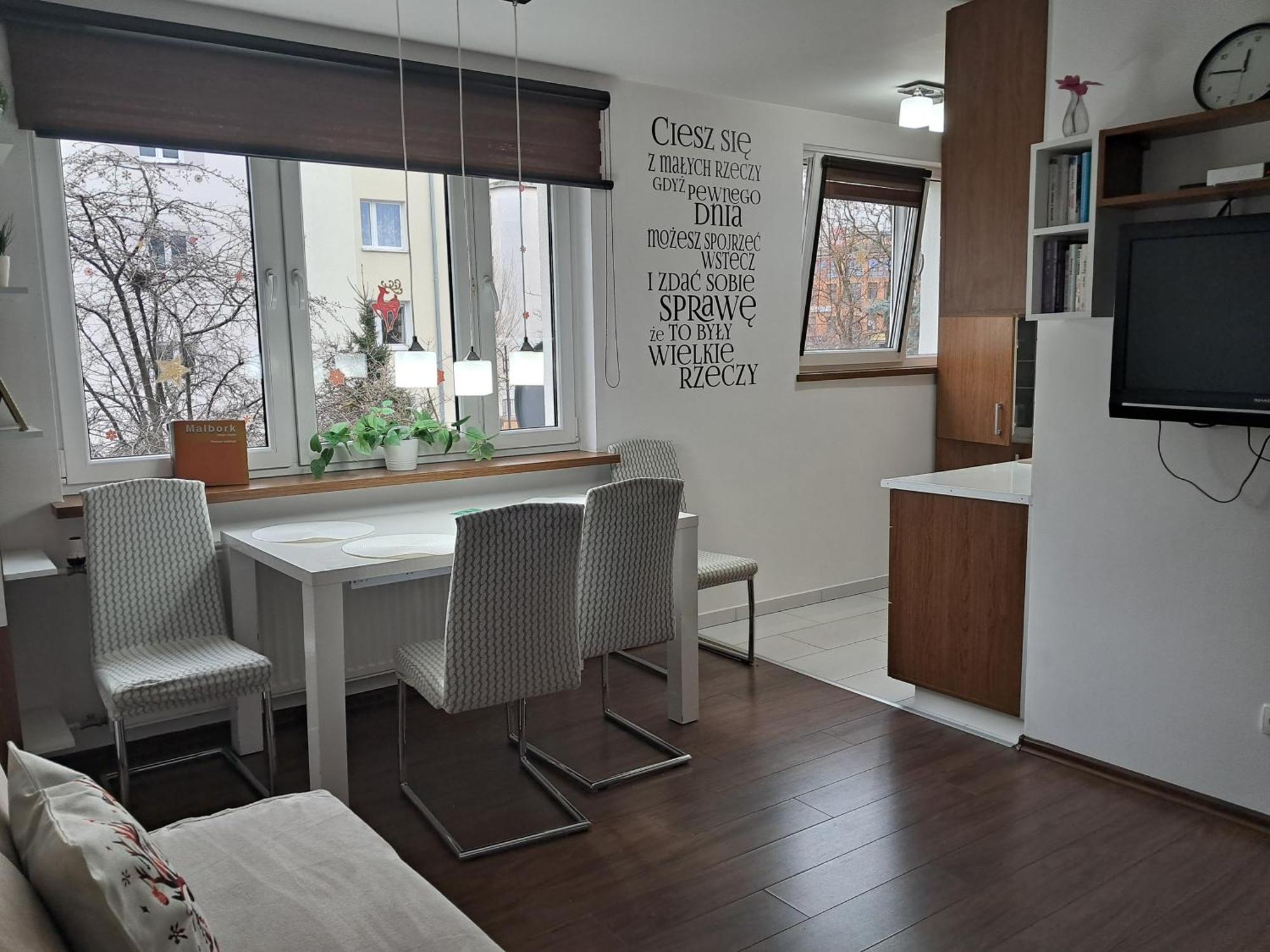 Apartament Tuz Za Rogiem Zamku Мальборк Екстер'єр фото